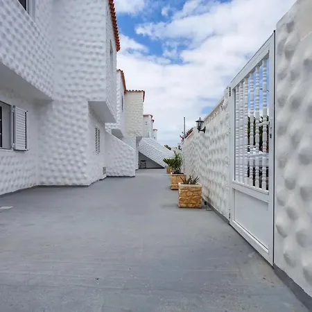 Διαμέρισμα Near The Beach, Big Terrace With Sea Views, Wifi And Parking