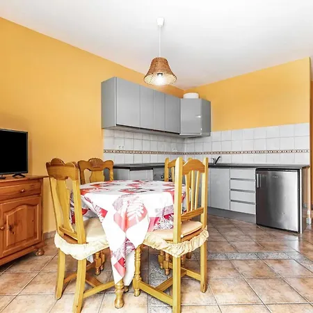 Διαμέρισμα Near The Beach, Big Terrace With Sea Views, Wifi And Parking *