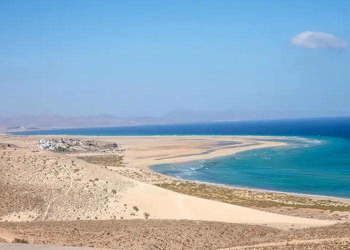 شقة Near The Beach, Big Terrace With Sea Views, Wifi And Parking *