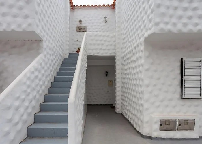 شقة Near The Beach, Big Terrace With Sea Views, Wifi And Parking