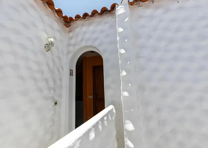 شقة Near The Beach, Big Terrace With Sea Views, Wifi And Parking *