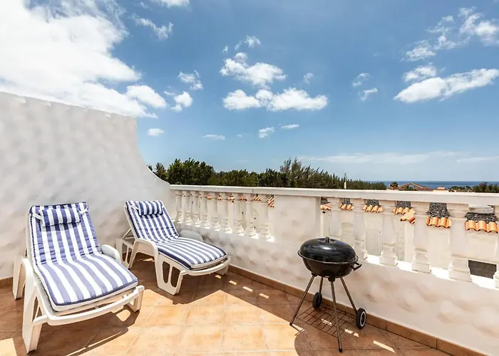 Near The Beach, Big Terrace With Sea Views, Wifi And Parking
