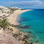 Near The Beach, Big Terrace With Sea Views, Wifi And Parking شقة *